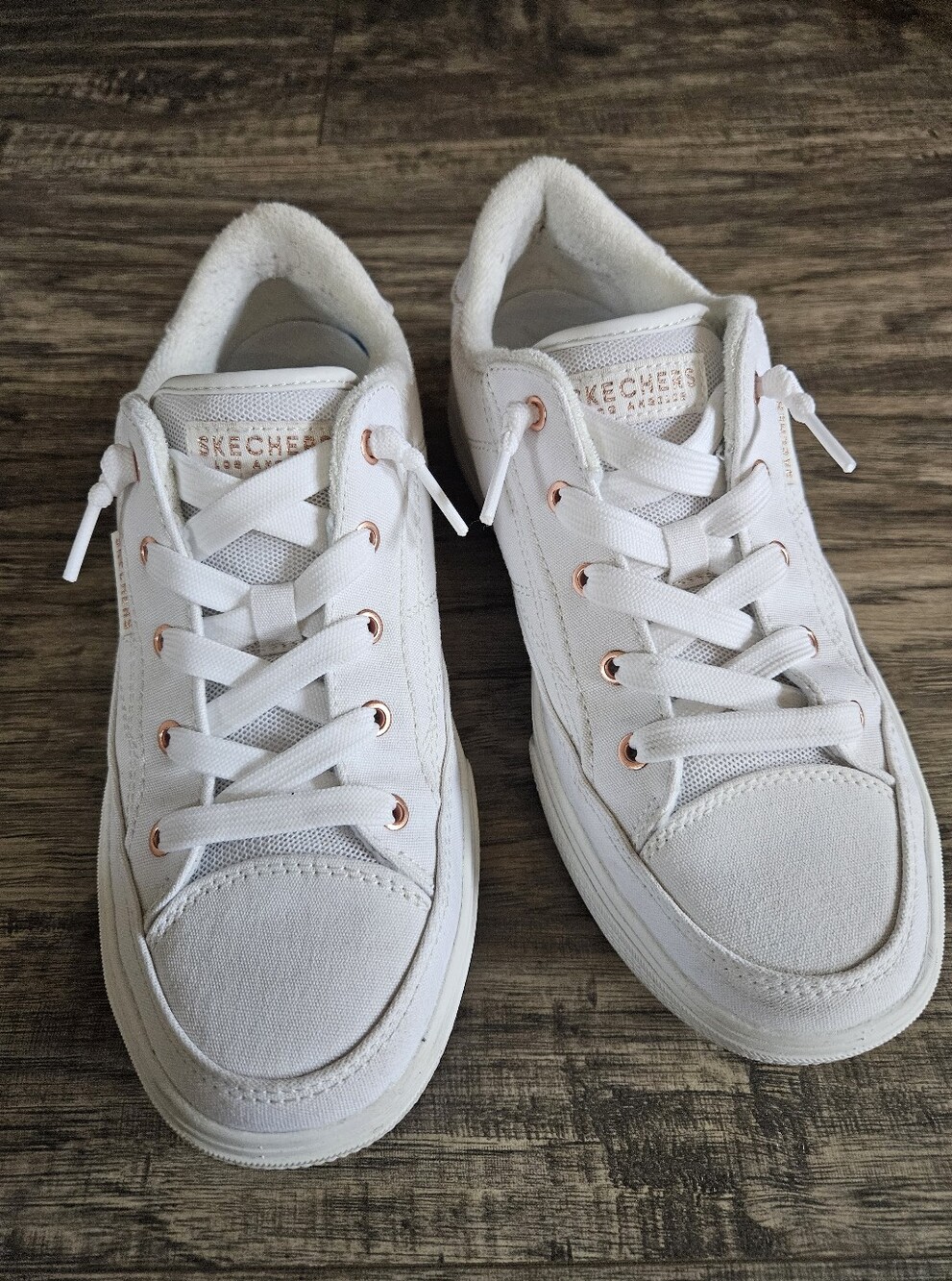 Sketchers Women's Arch Fit Arcade Sneakers Meet Ya There Size 8 US